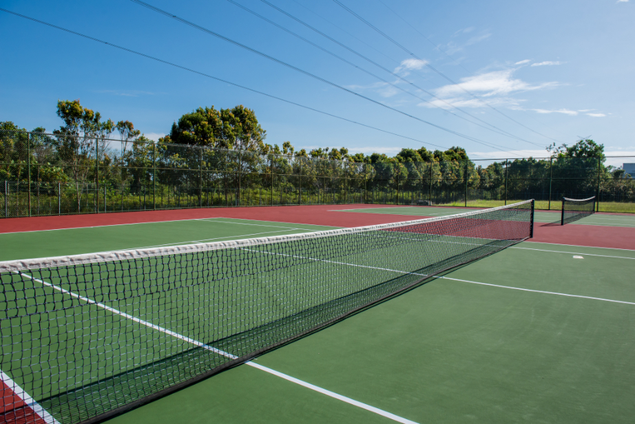 /qws/slot/u50446/About Us/Facilities/Tennis Courts.jpg